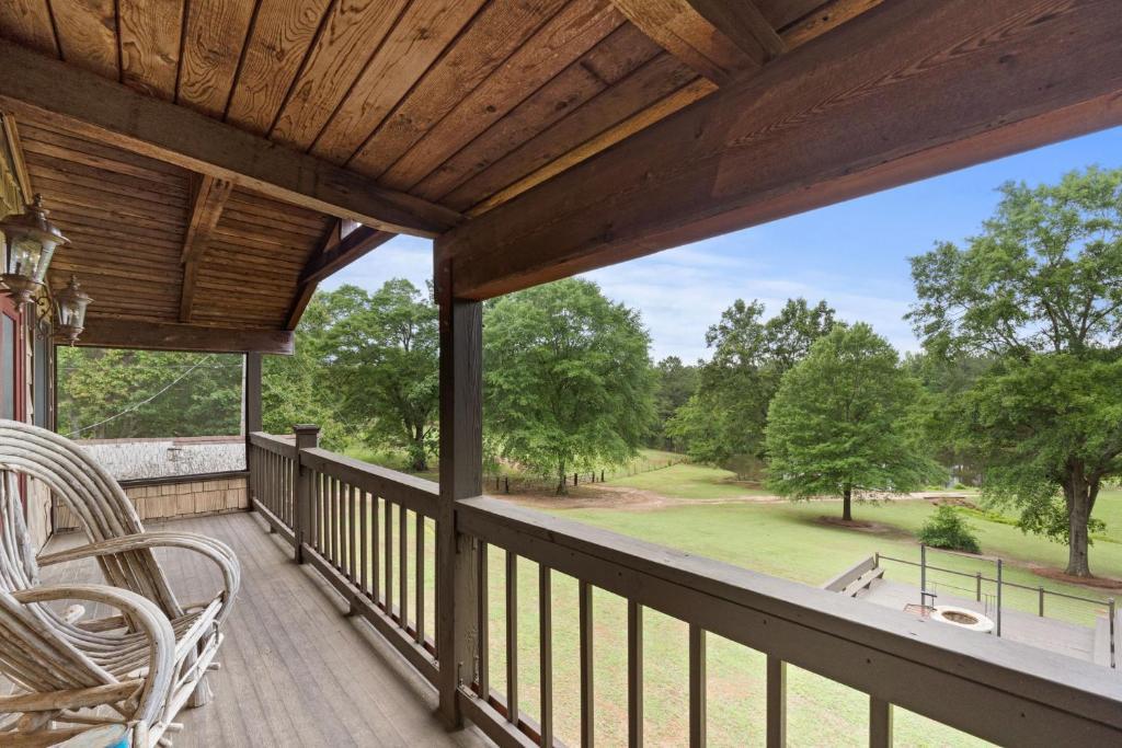 Refuge Ranch Retreat Log Cabin Lake 53+ Acres 洛克斯特格罗夫 外观 照片